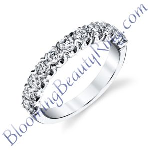 VWR-597b | Arrow Prong Vintage Wedding Ring