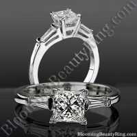 4 Prong 3 Stone Princess Diamond Setting
