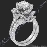 The Small Crimson Rose Flower Diamond Engagement Ring Set